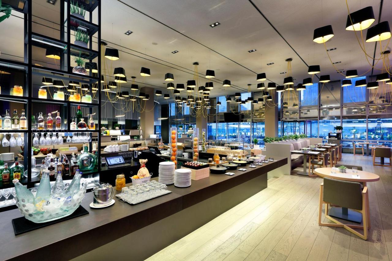The Level At Melia Barcelona Sky Hotel Екстериор снимка