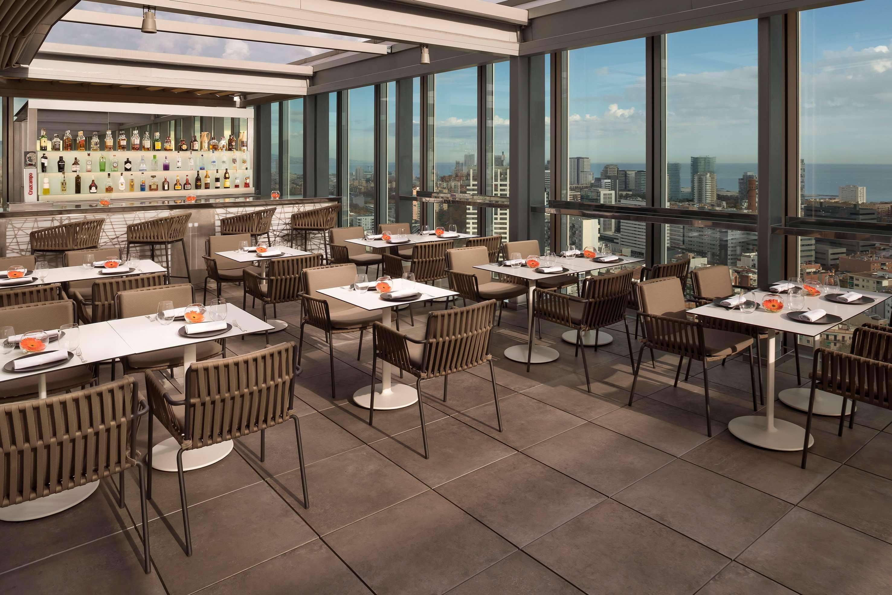 The Level At Melia Barcelona Sky Hotel Екстериор снимка