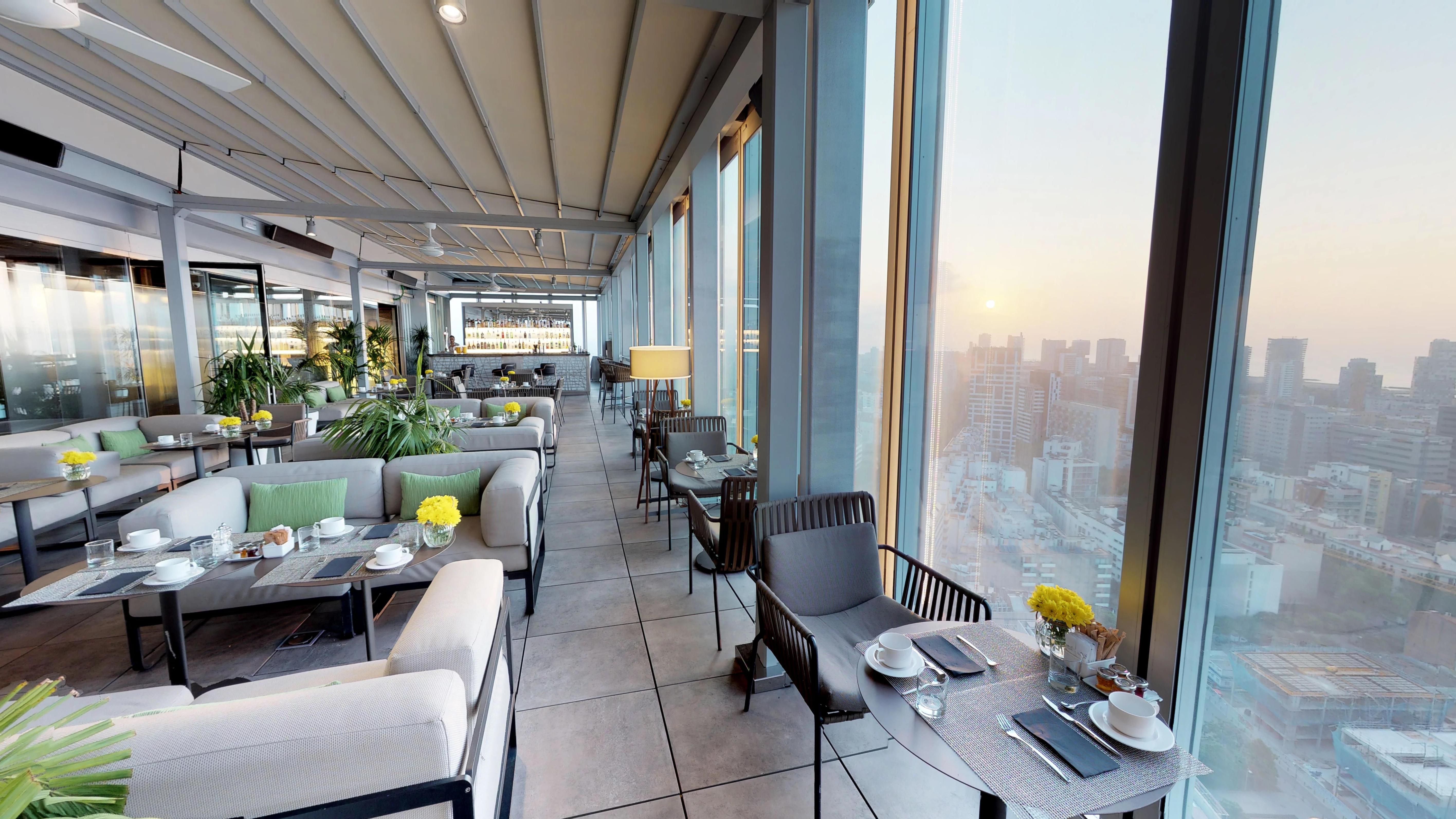 The Level At Melia Barcelona Sky Hotel Екстериор снимка