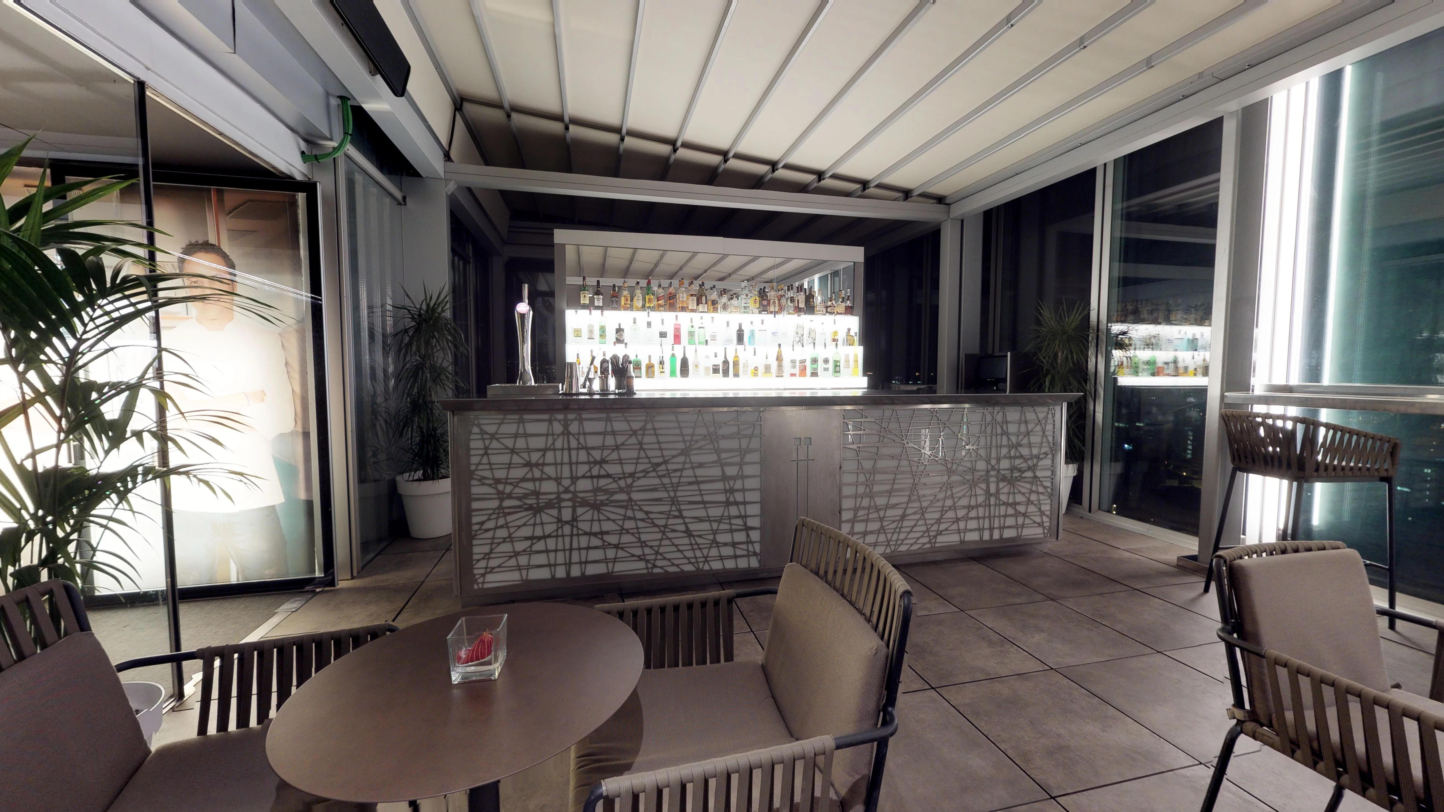 The Level At Melia Barcelona Sky Hotel Екстериор снимка