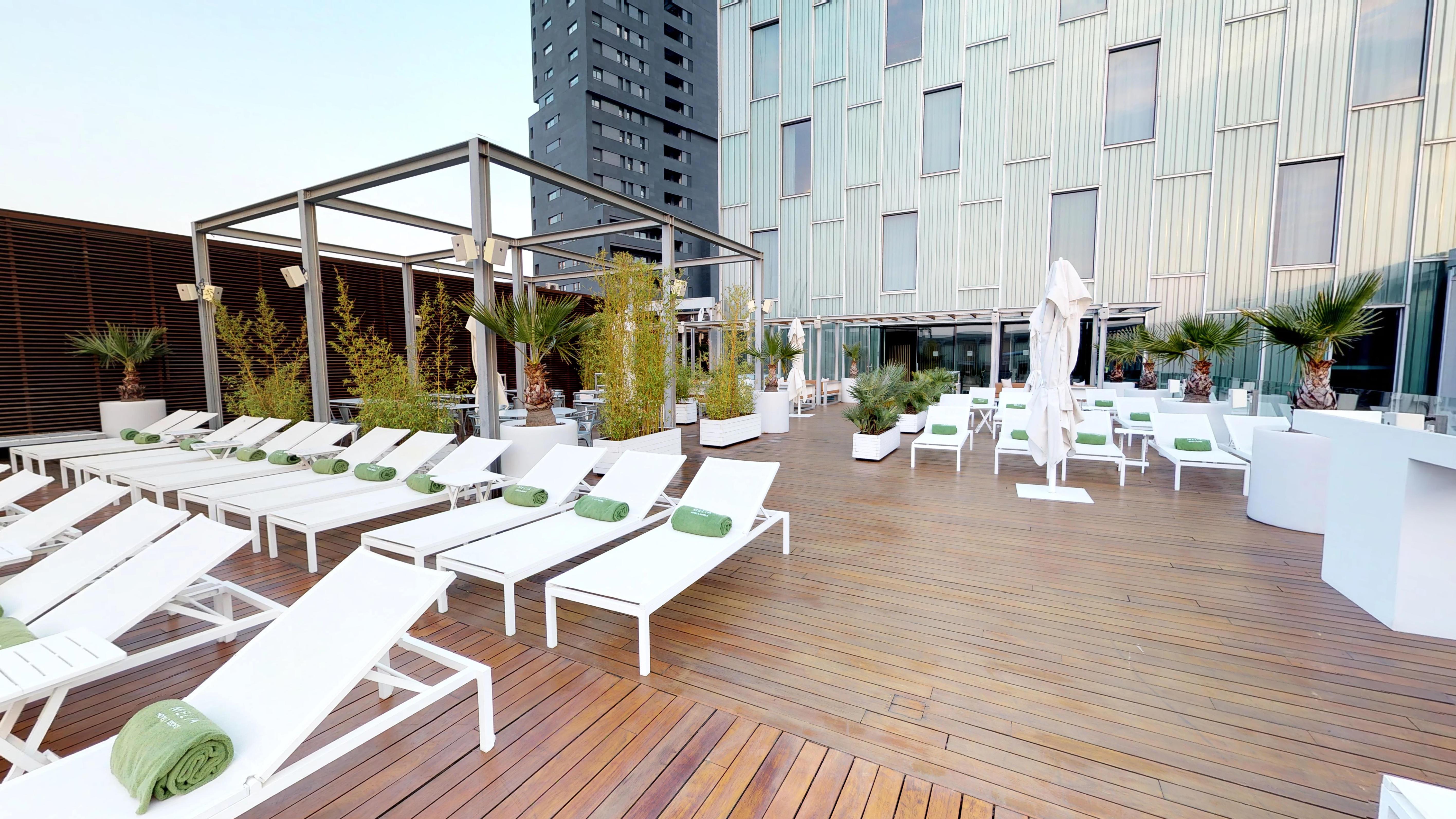 The Level At Melia Barcelona Sky Hotel Екстериор снимка