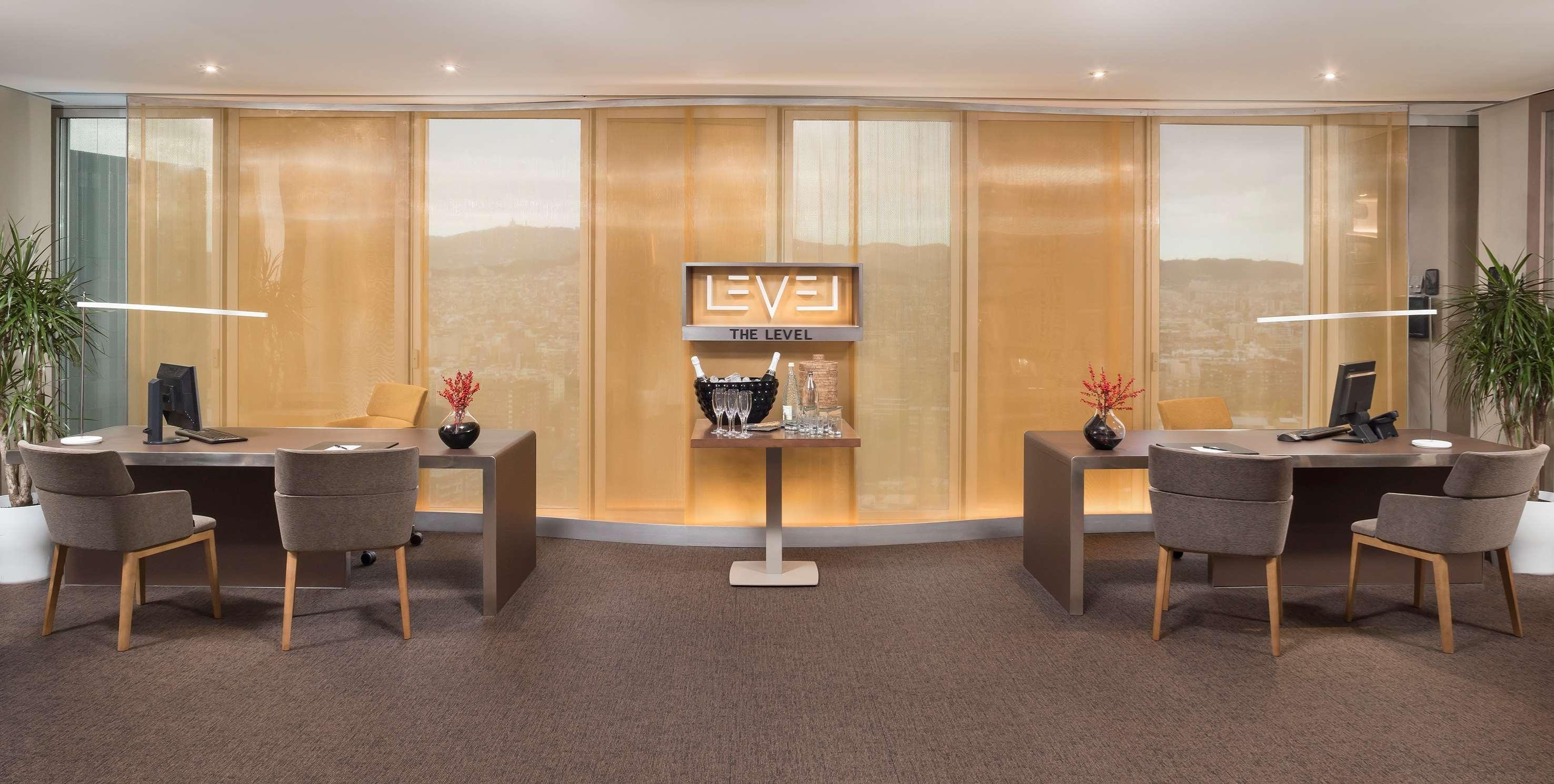 The Level At Melia Barcelona Sky Hotel Екстериор снимка